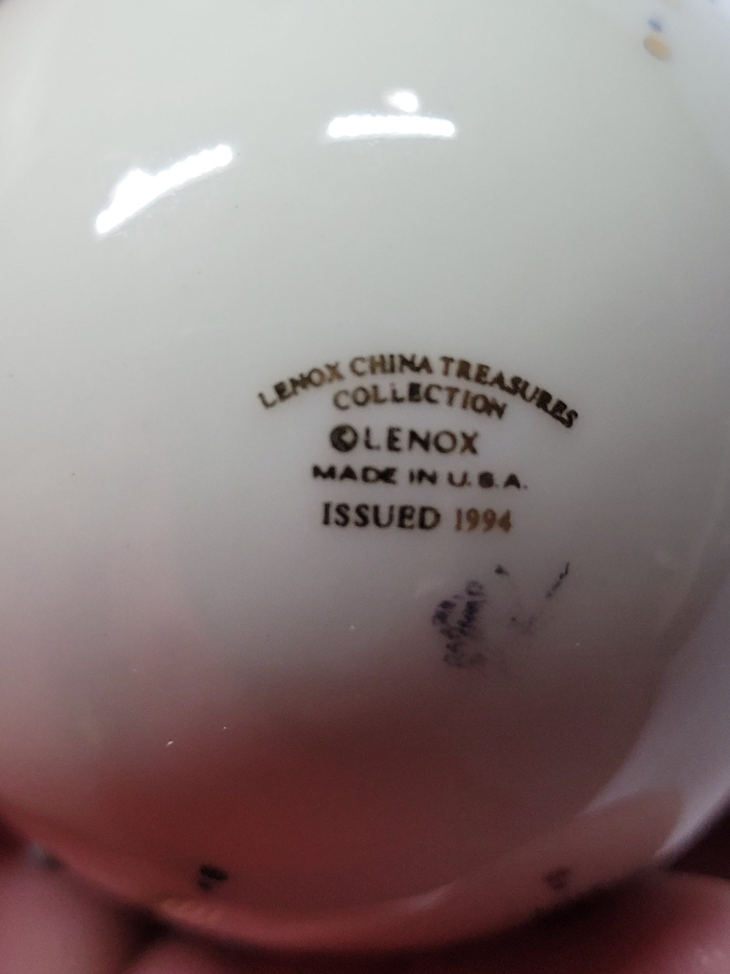Lenox China Treasures Collection Easter Egg Set – Issued 1995