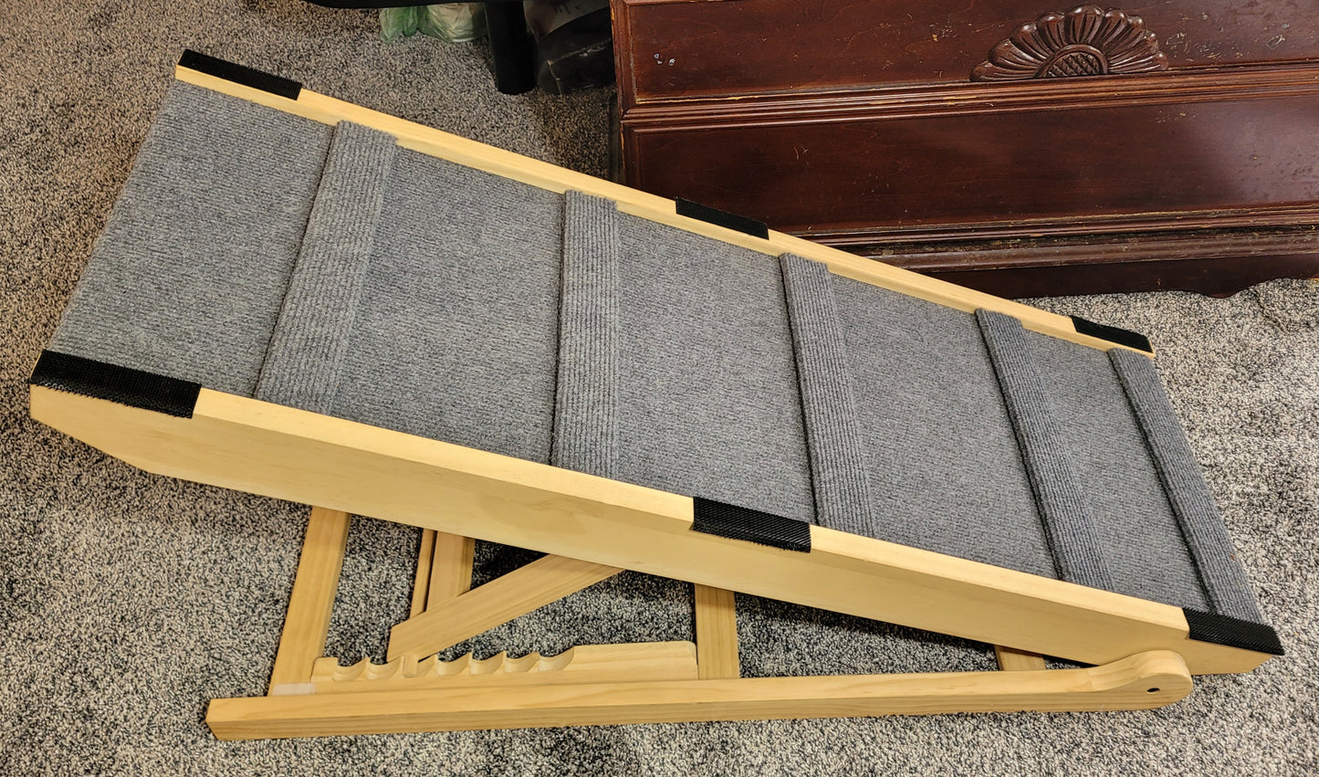 Adjustable Wooden Pet Ramp w/ Safety Side Rails — Carpeted, Foldable, Dog or Cat Bed Ramp 🐾