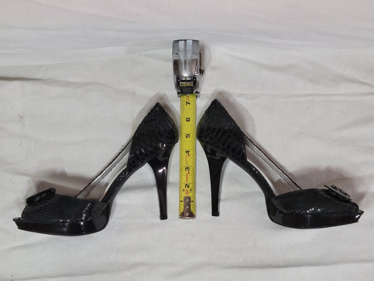 BCBG Paris Snakeskin Peep-Toe  Heels – Size 9 ½ B / EU 39 ½