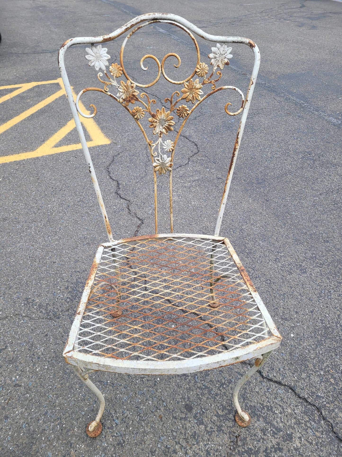 Mid-Century Wrought Iron Patio Set – Attributed to Woodard – Floral Scroll Design – 5-Piece Glass Top