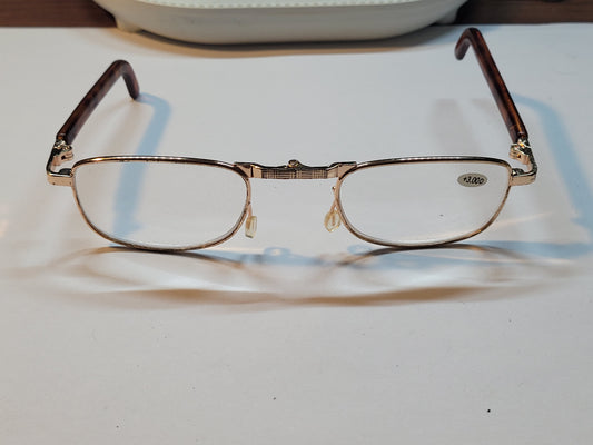 Vintage High-Quality Magnifying Reading Glasses with Case - +3.00 Magnification