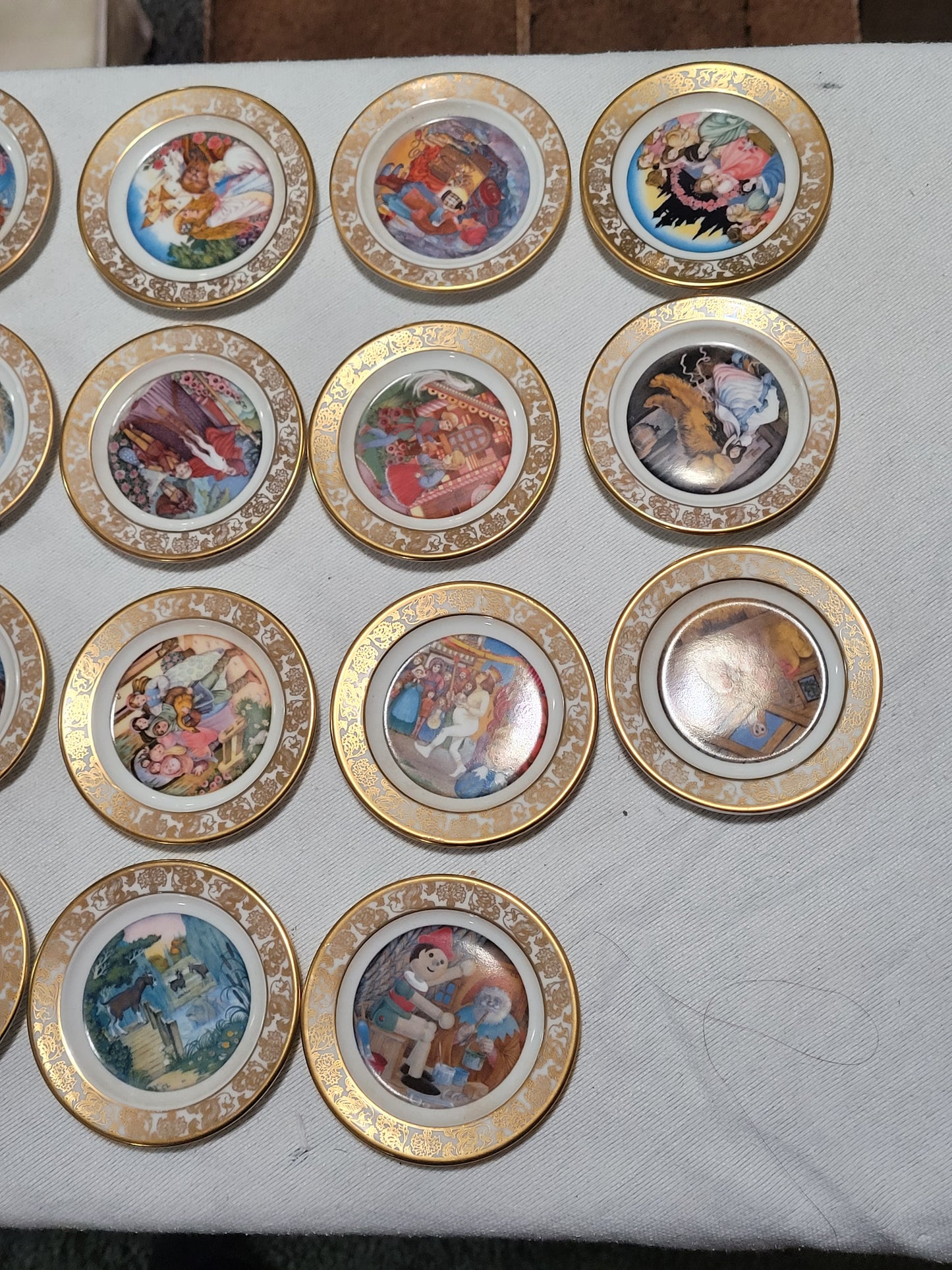 Franklin Mint "The Best Loved Fairy Tales" 40 Mini Plate Collection Signature Edition 🌟