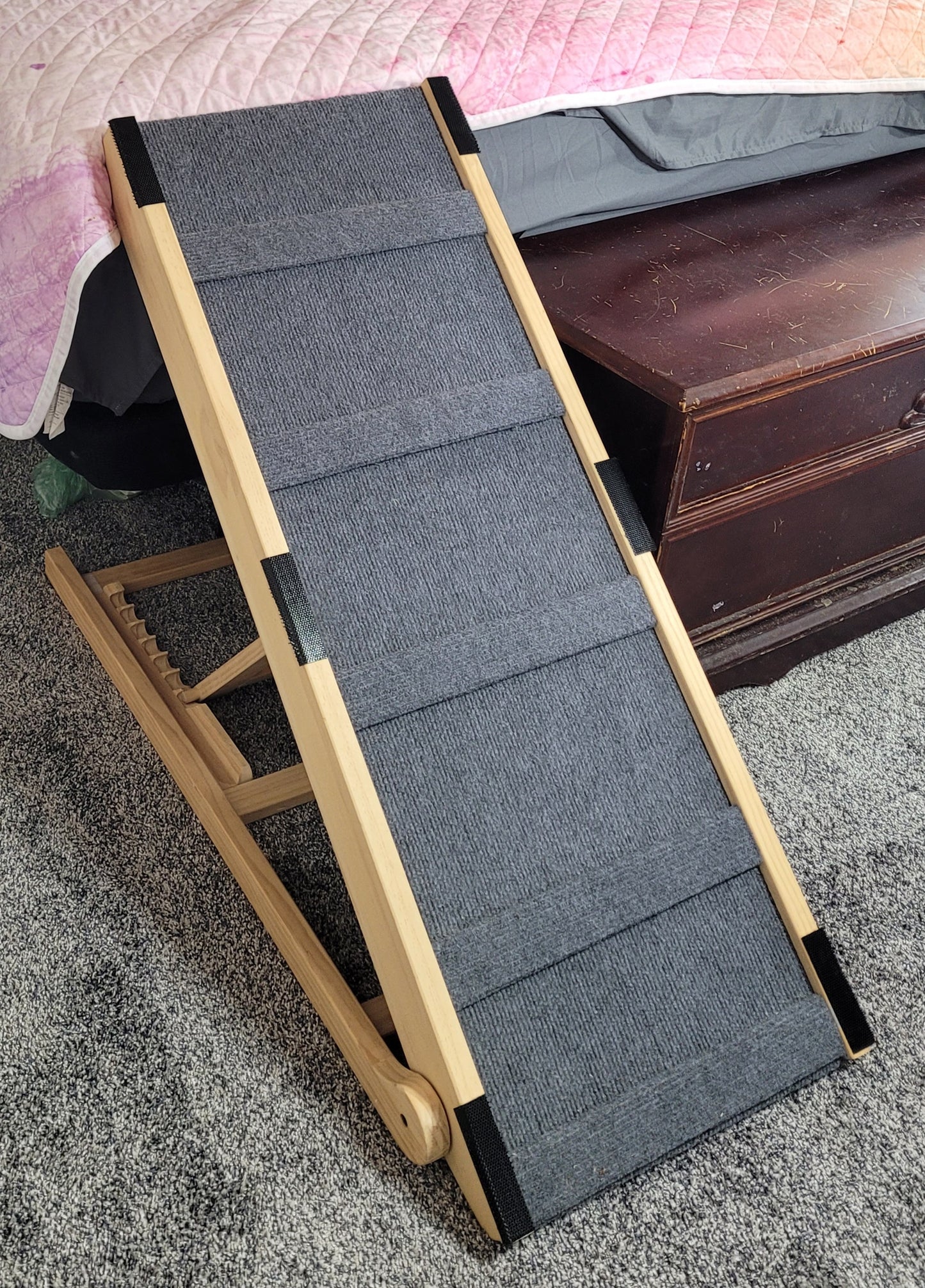 Adjustable Wooden Pet Ramp w/ Safety Side Rails — Carpeted, Foldable, Dog or Cat Bed Ramp 🐾