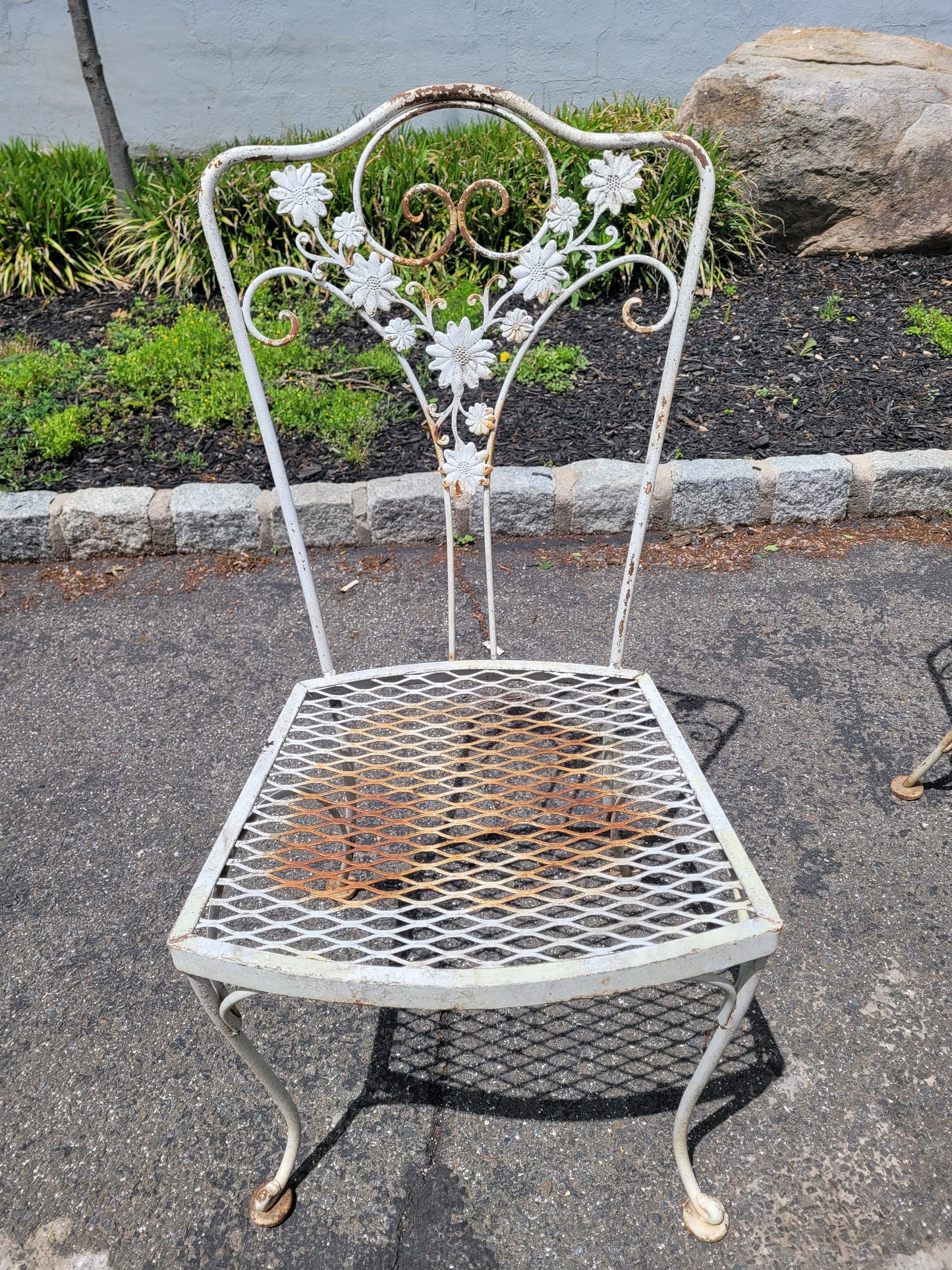 Mid-Century Wrought Iron Patio Set – Attributed to Woodard – Floral Scroll Design – 5-Piece Glass Top