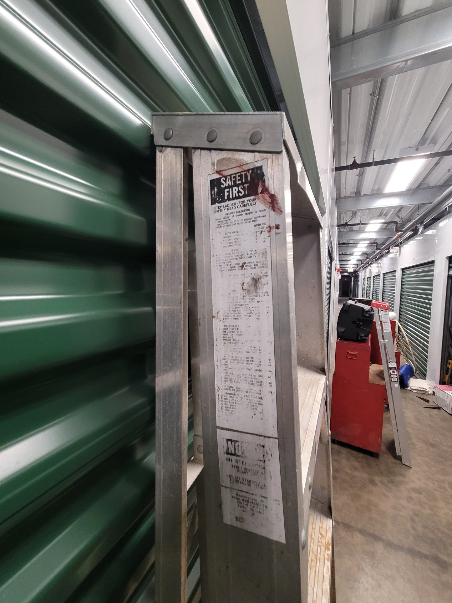 Aluminum Step Ladder with Platform – Industrial Grade, Used Condition