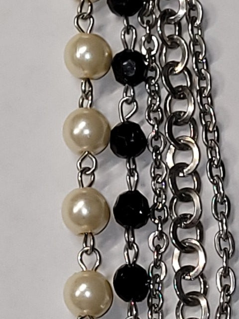Elegant Multilayer Pearl and Chain Necklace