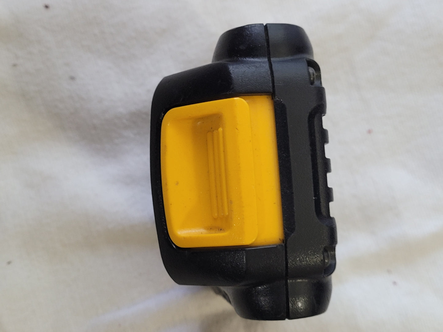 DeWalt DCB207 20V MAX Lithium-Ion Battery Pack – Compact 1.3Ah – Tested & Working (A)