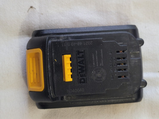 DeWalt DCB207 20V MAX Lithium-Ion Battery Pack – Compact 1.3Ah – Tested & Working